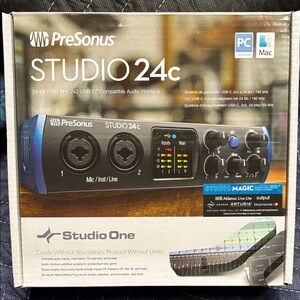 NWT Presonus studio 24c audio interface